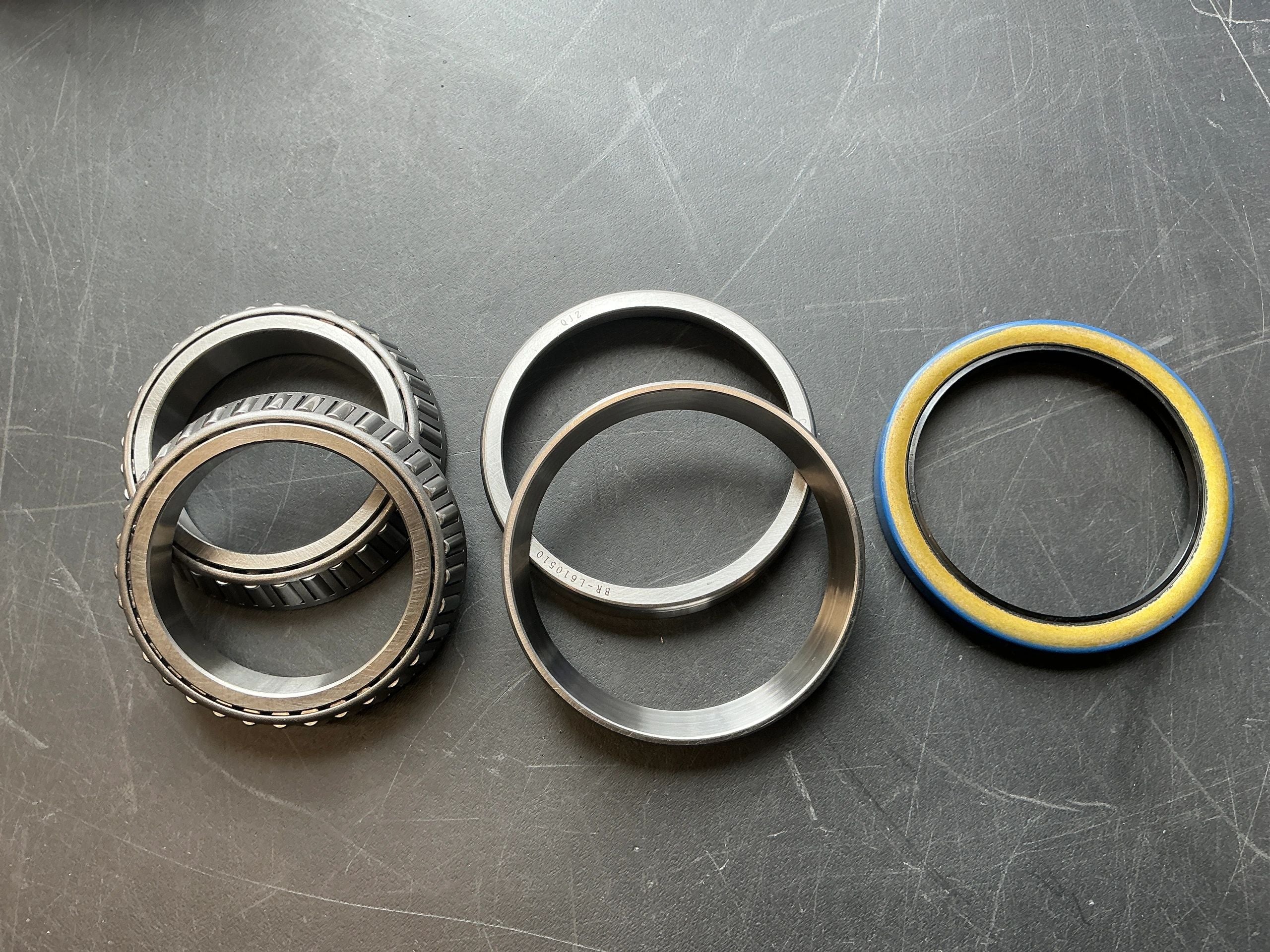 Grand National Rear Hub Bearing and Seal Kit